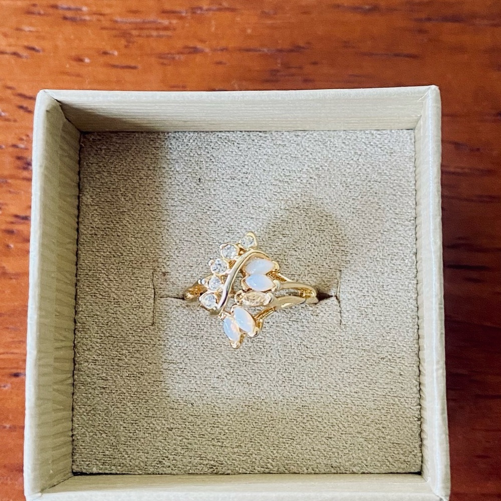 Vintage Gold and White Marquise Cut Rhinestone Ring with Opals
